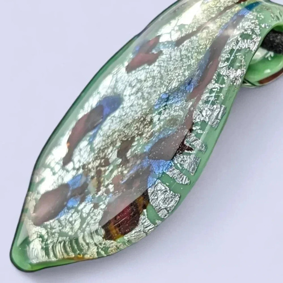(2/$20) Vintage Murano Art Glass Green Leaf Pendant - Picture 6 of 7